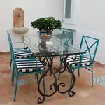Diecisedici