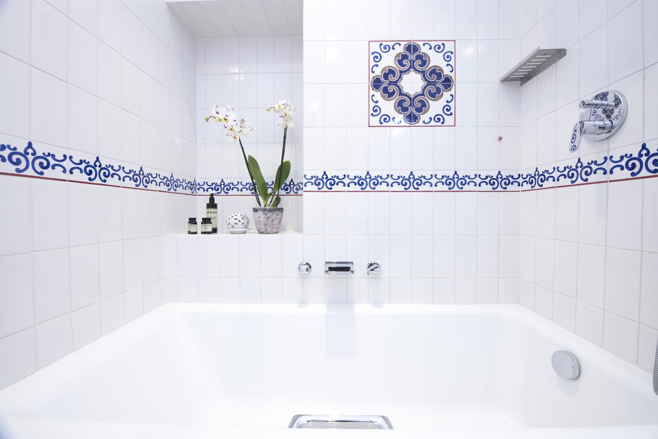 Diecisedici Guest house 3*