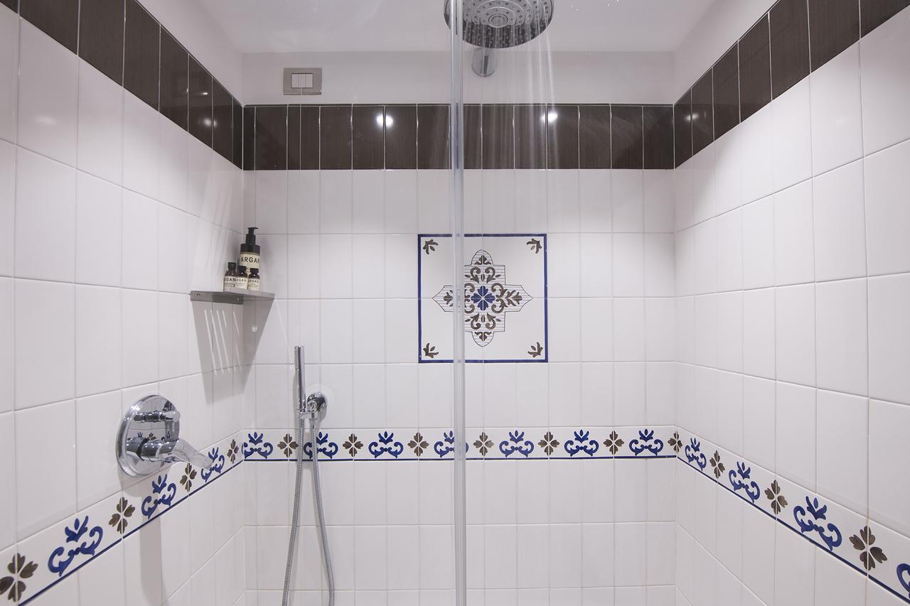 Diecisedici Guest house 3*